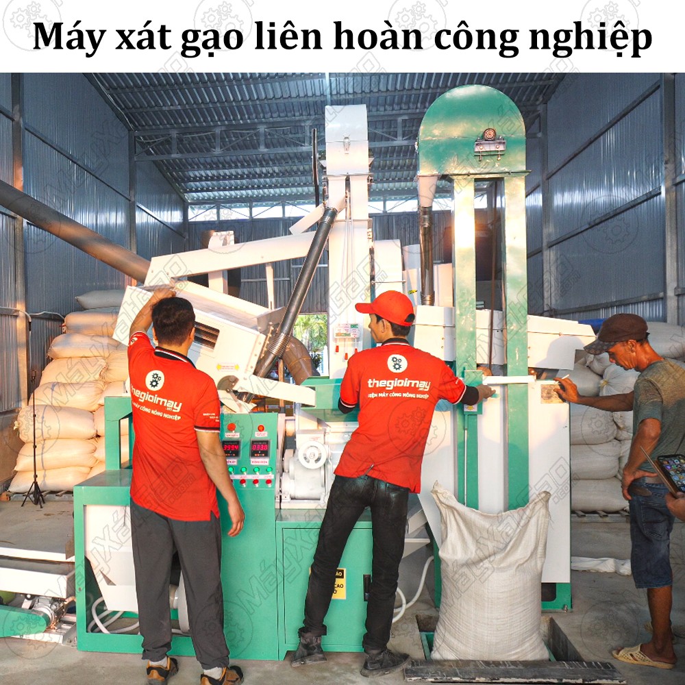 Máy xát gạo công suất lớn đạt từ vài tấn trở lên phù hợp cho các nhà kinh doanh gạo lớn và xuất khẩu 